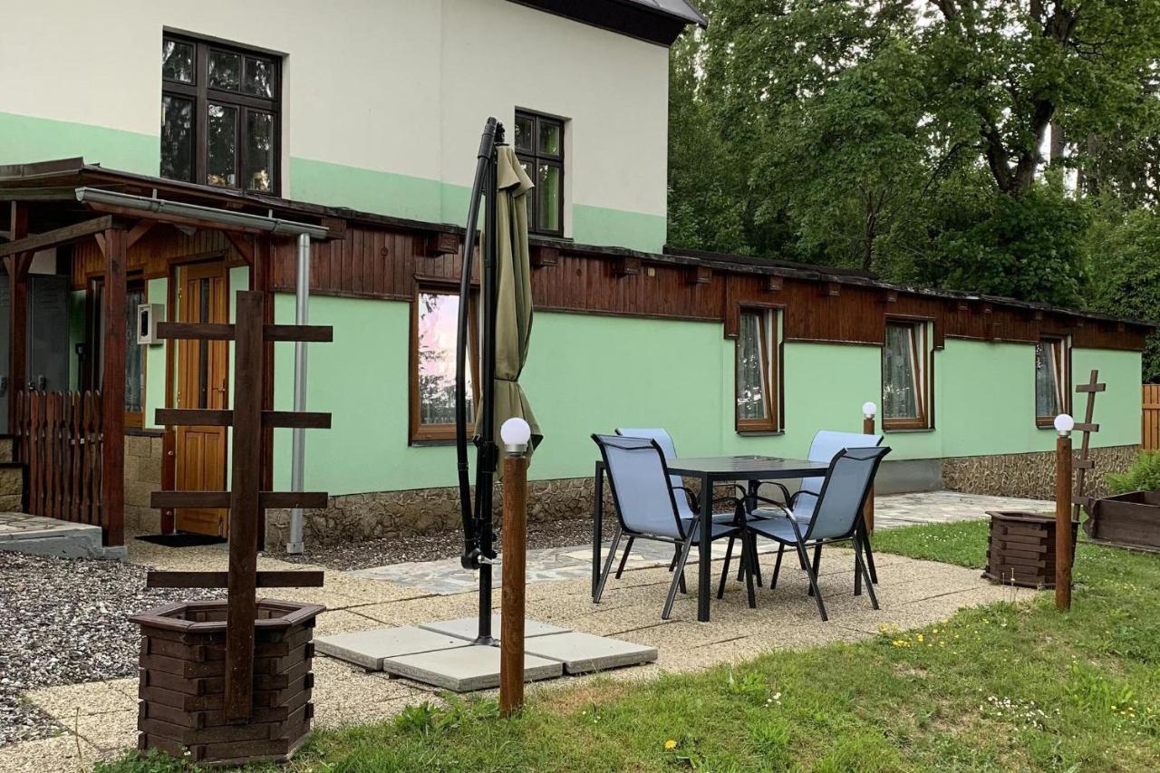 Apartmany U Sjezdovky Janske Lazne Bagian luar foto